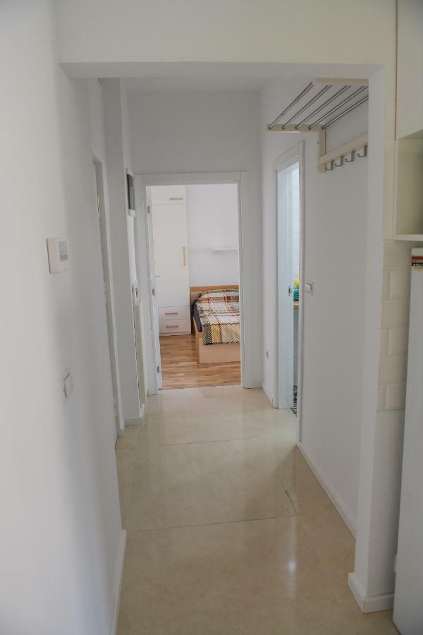 Puzzle Apartment Dedinje Luaran gambar
